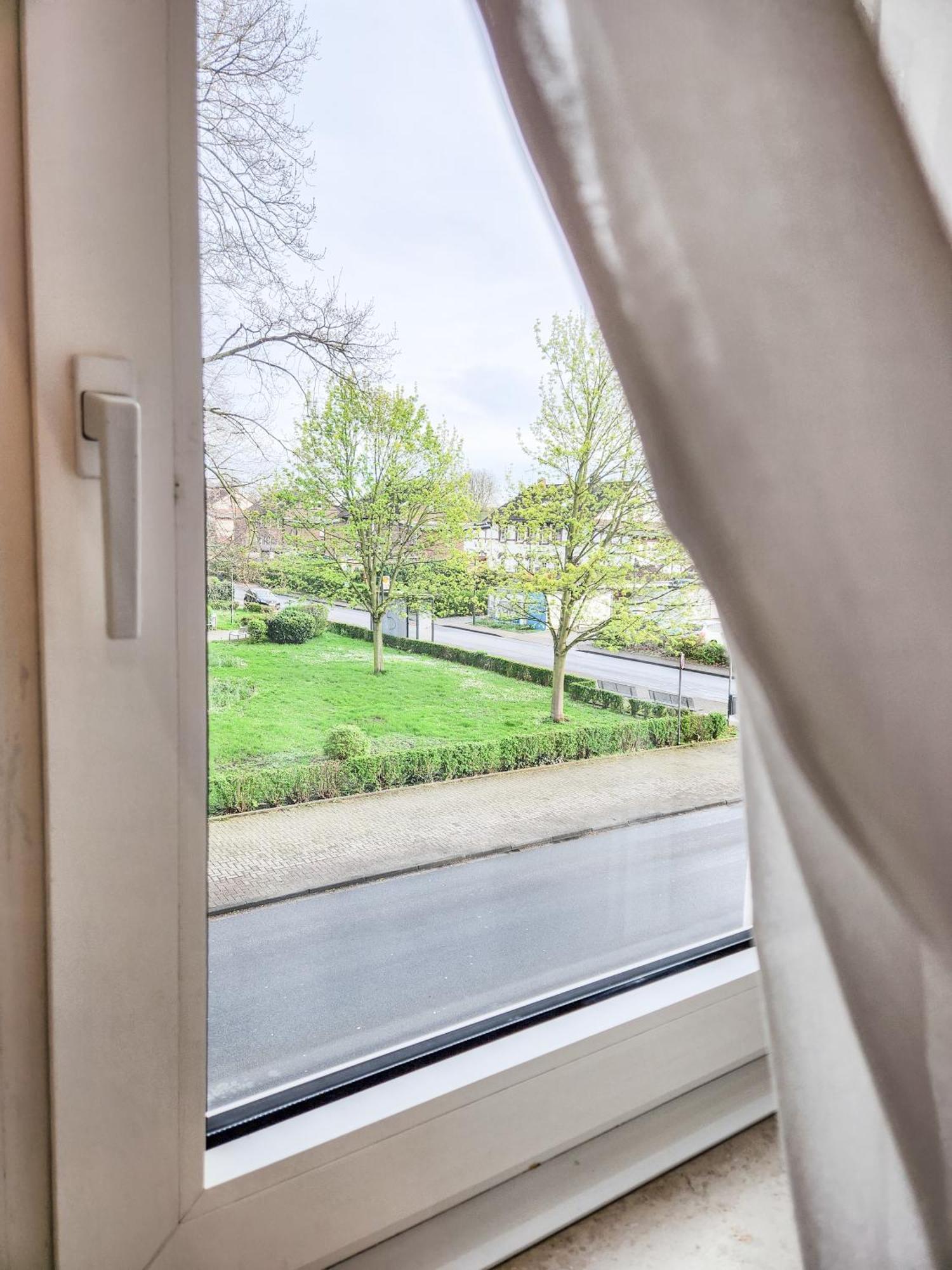 Geli Homes L1 - 2X Zimmer, 2X Kingsize Bett, 1 Bis 4 Personen, Parkplatz, Tv, Wifi, Top Kueche, Kaffee, Tee Lünen Екстериор снимка